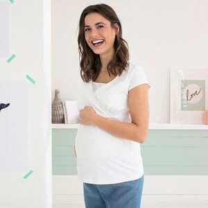 Umstands- Und Still-T-Shirt Cache Coeur In Weiß - Image 7