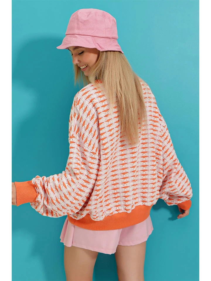 Sweatshirt In Orange - Image 2