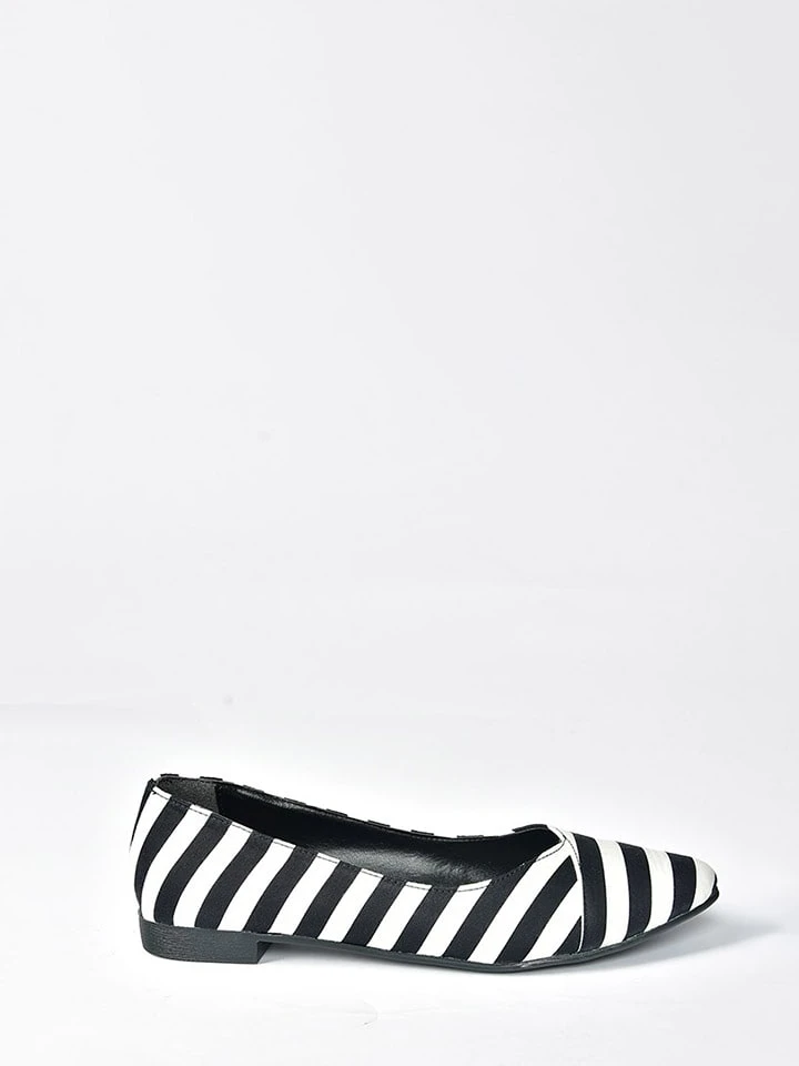 Fox Ballerinas In Weiß/ Schwarz