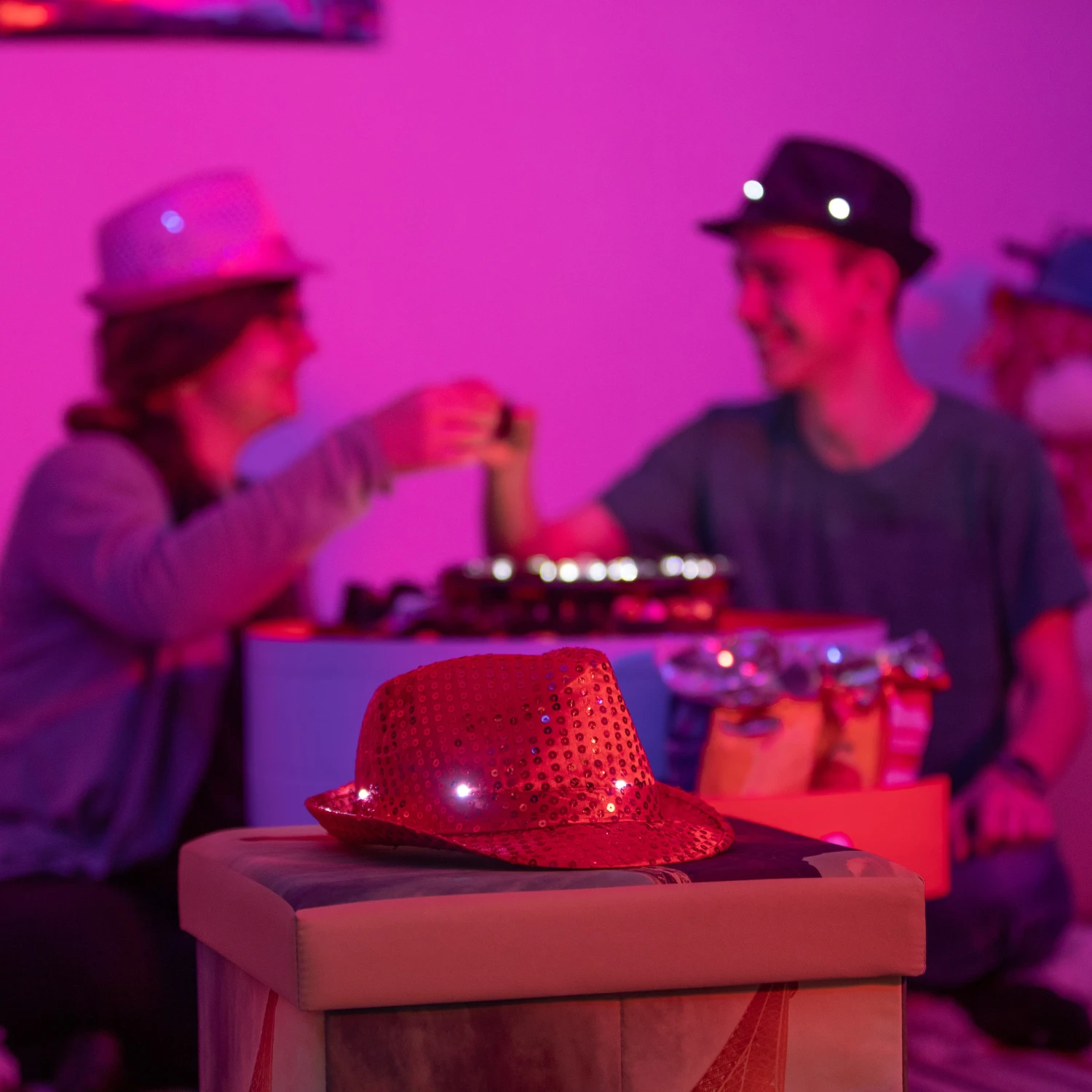 1x Pailletten-Hut In Silber - Image 5