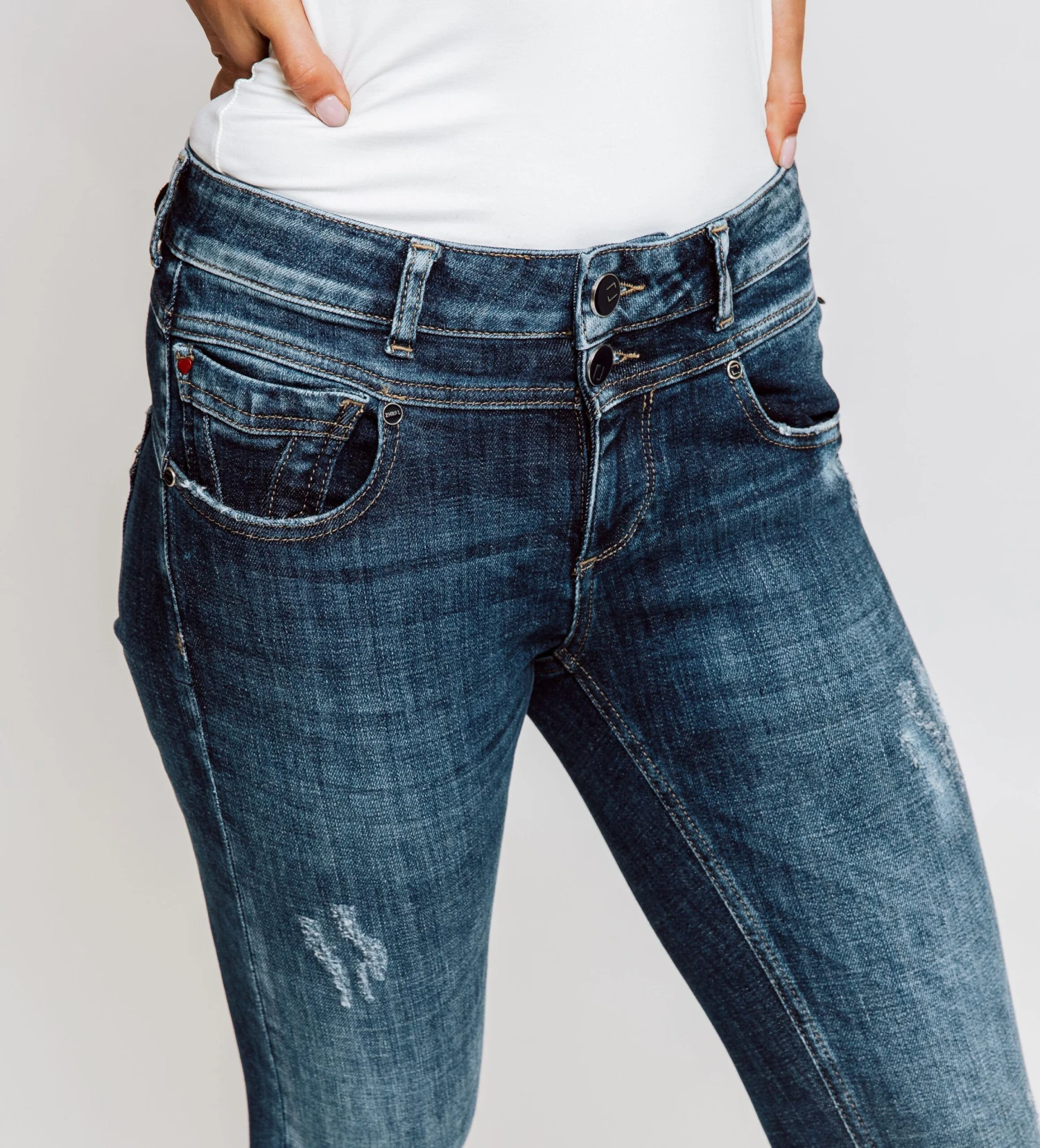Skinny Jeans KELA In Blau - Image 5